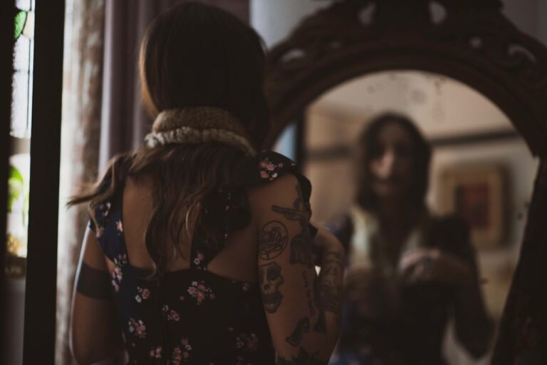 Photo Mirror reflection