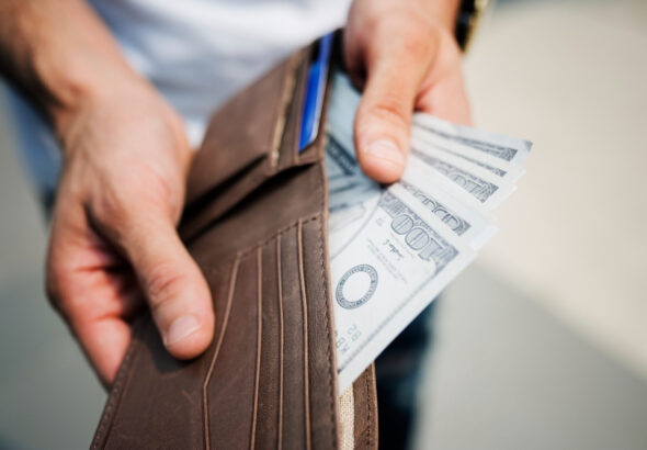 Cât randament aduc depozitele bancare comparativ cu fondurile mutuale?