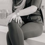 Photo itchy knee