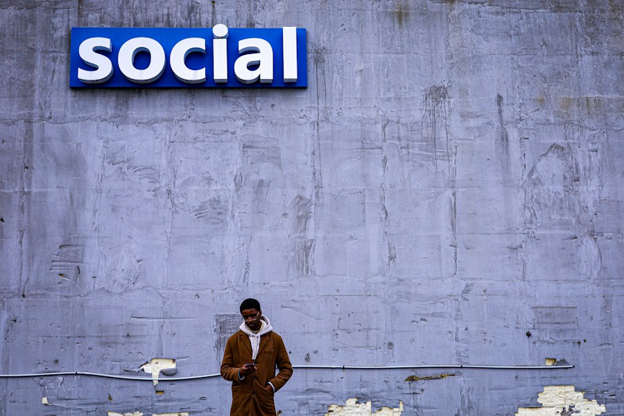 Photo social influence